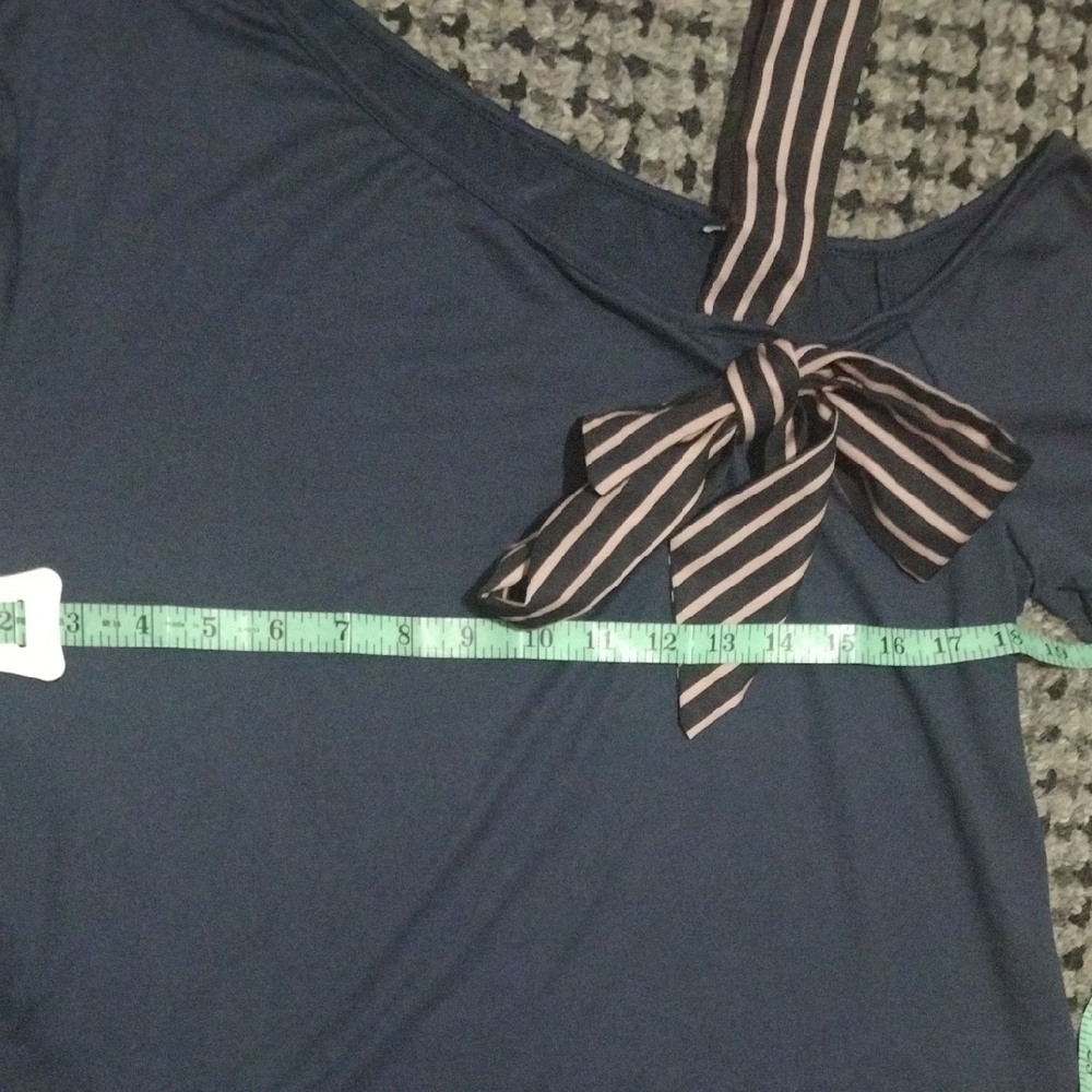 SHEIN Navy Top with Striped Bow Accent - Picture 5 of 8